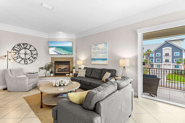 Henderson Hideaway Living Room Alt 2