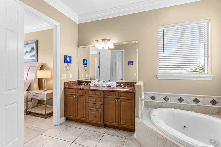 Henderson Hideaway Guest Bathroom 2
