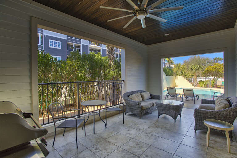 21-Henderson-Hideaway-Patio