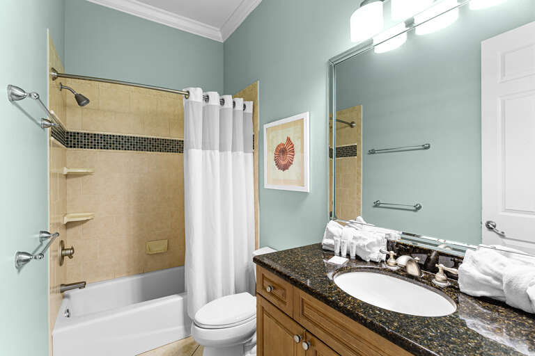Henderson Hideaway Guest Bathroom 4