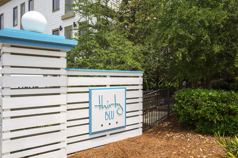 20-Thirty-Blu-Entrance