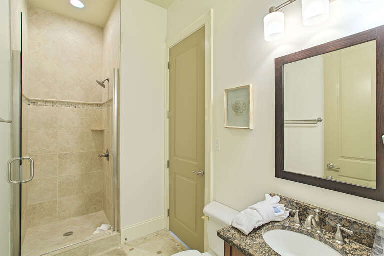 21-Thirty-Blu-10-Bathroom-3