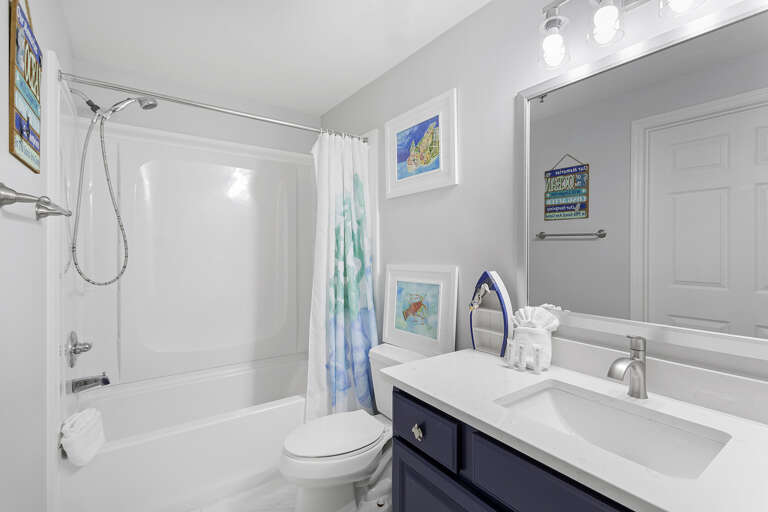 Ariel Dunes II 1709 Guest Bathroom