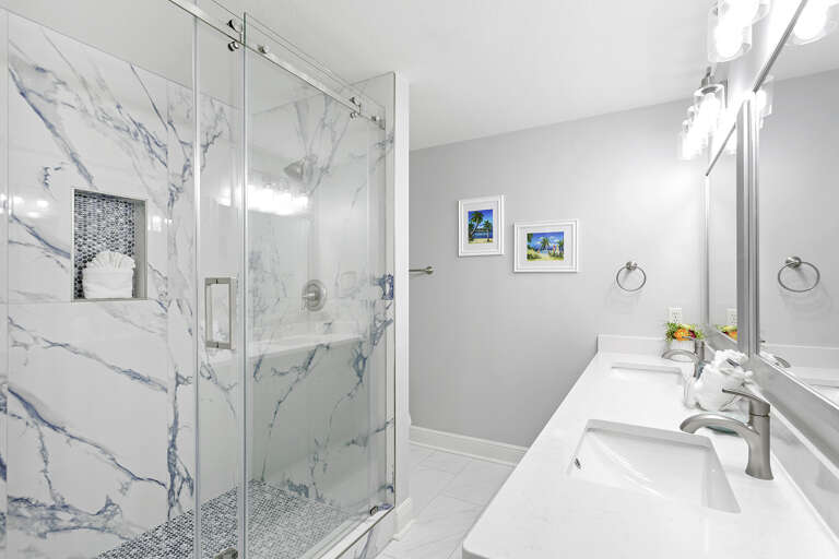 Ariel Dunes II 1709 Master Bathroom