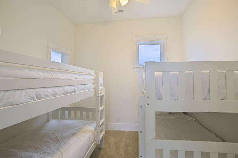 21-Emerald-Haven-Bunk-Room