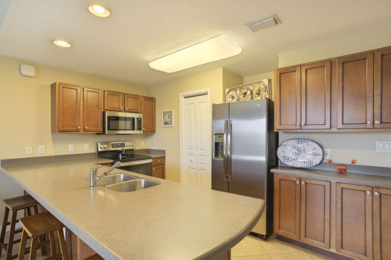 21-Beach-Resort-311-Kitchen
