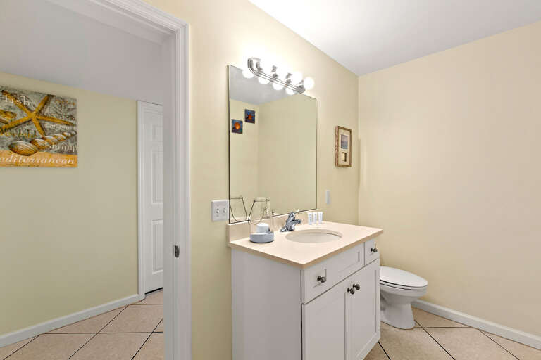 Amalfi Coast 411A Half Bath