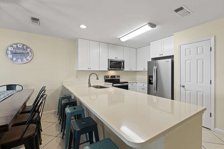 Amalfi Coast 411A Kitchen