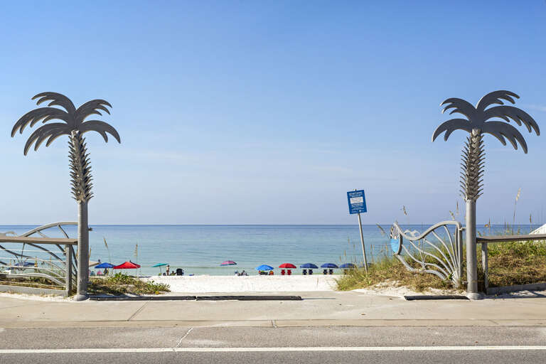 Whales-Tail-Beach-Access-Ramp