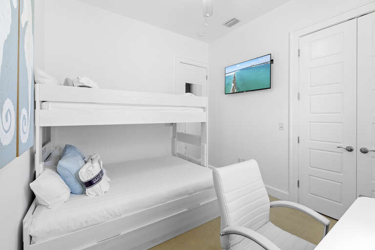 23-Backyard-Bliss-Bunk-Room