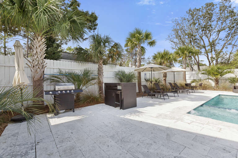 23-Backyard-Bliss-Grill