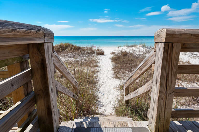 24-Seawinds-3-Main-Beach-Access