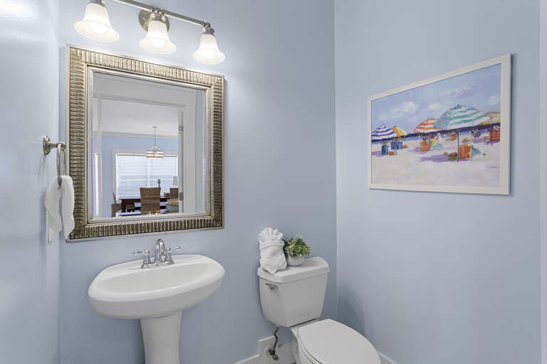 09-Emerald-Ayes-Powder-Room