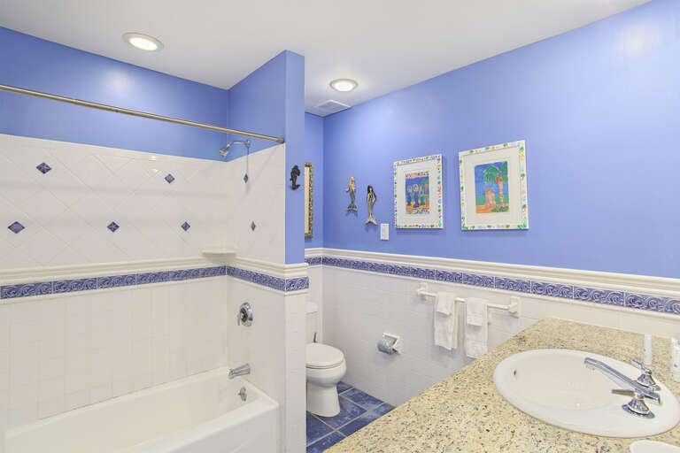 21-Sea-Bluff-3-Guest-Bath