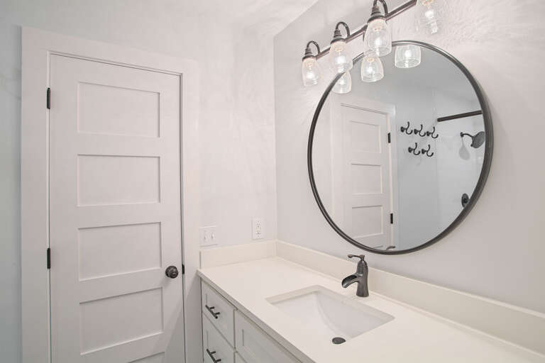 21-Grayton-Beach-Villas-101-Bathroom