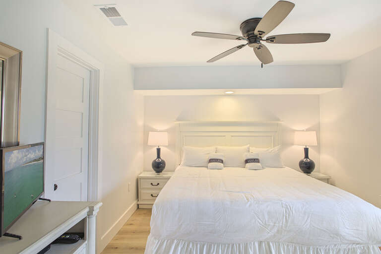 21-Grayton-Beach-Villas-101-Master-Bed