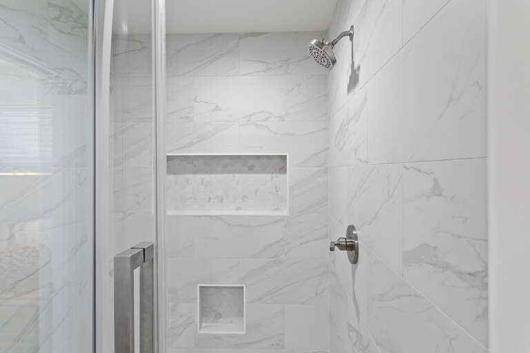 Sunseekers 1 Master Bathroom Alt