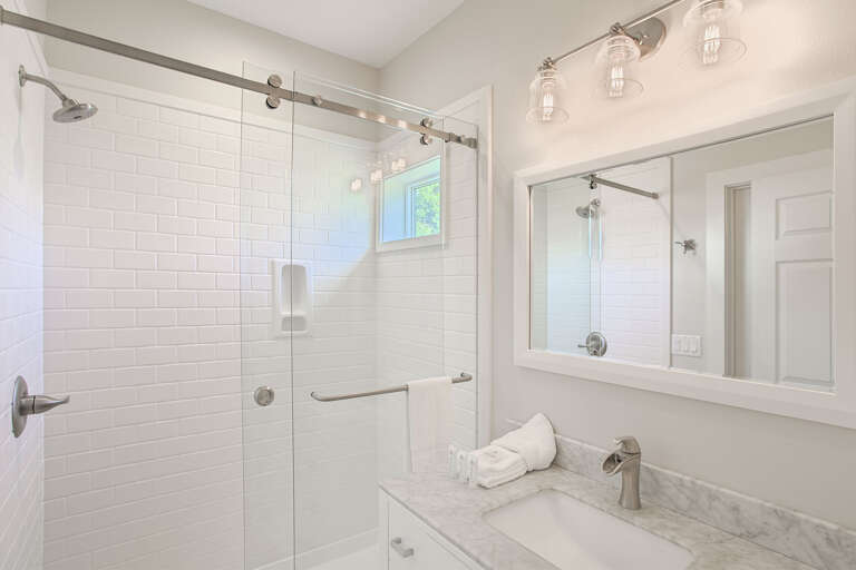 21-Agave-Blue-Guest-House-Bathroom-2