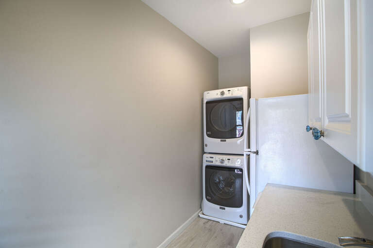 21-Agave-Blue-Guest-House-Laundry