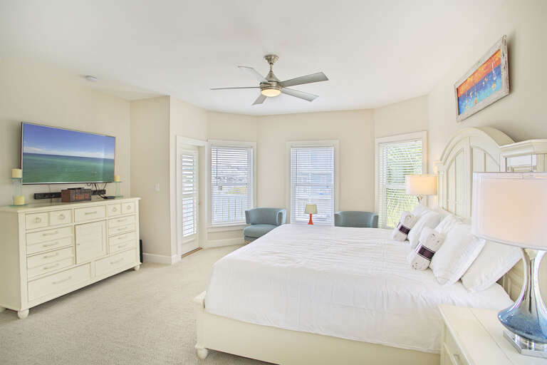 21-Agave-Blue-Master-Bed