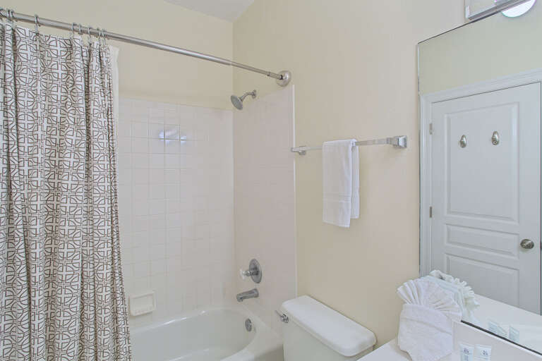 21-Emerald-Dunes-504-Guest-Bath-2