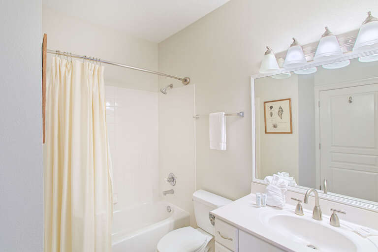 21-Emerald-Dunes-504-Guest-Bath