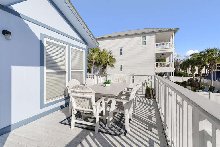 Beach Buddy Balcony