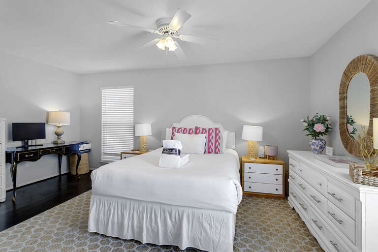 Beach Buddy Master Bedroom Alt