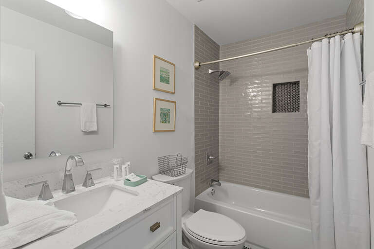 24-Dune-Betty-Guest-Bathroom