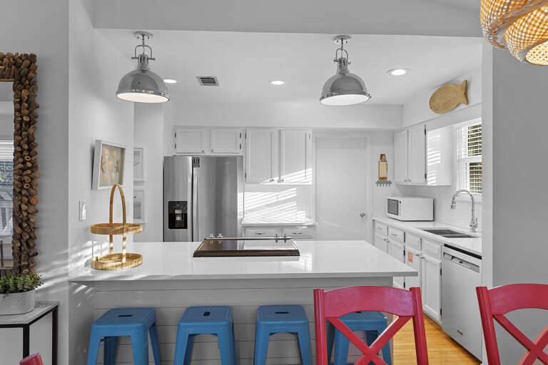 24-Dune-Betty-Kitchen