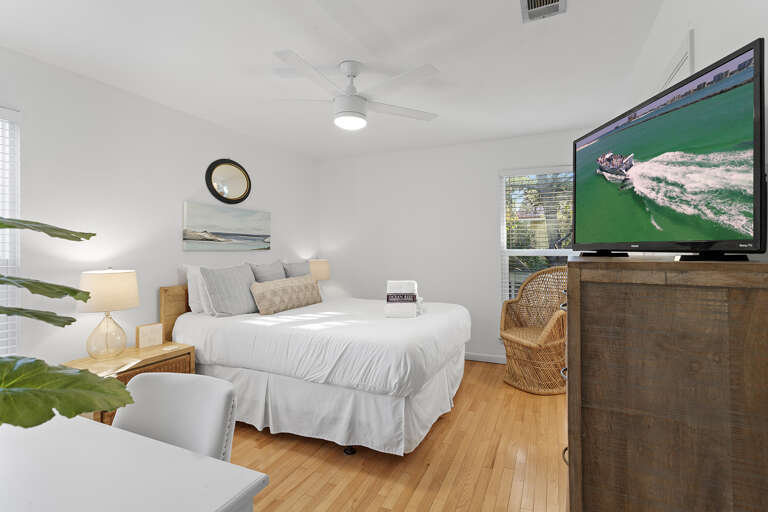 24-Dune-Betty-Primary-Bedroom