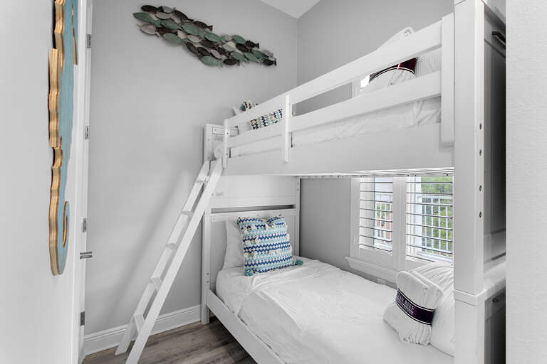 23-Gulf-Place-Residences-308-Bunk-Nook 23-Gulf-Place-Residences-308-Bunk-Nook