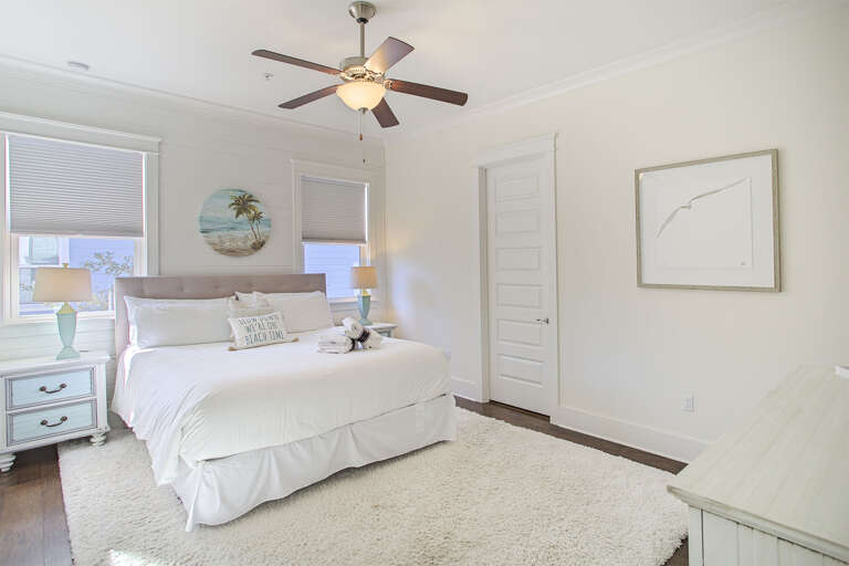 21-Deja-Blue-Master-Bed