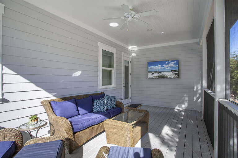 21-Deja-Blue-Back-Porch