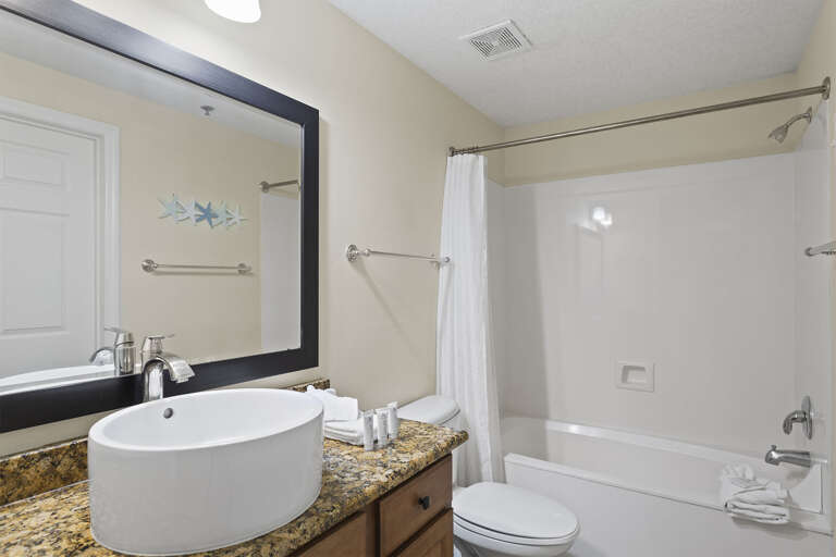Ariel Dunes I 1002 Guest Bathroom