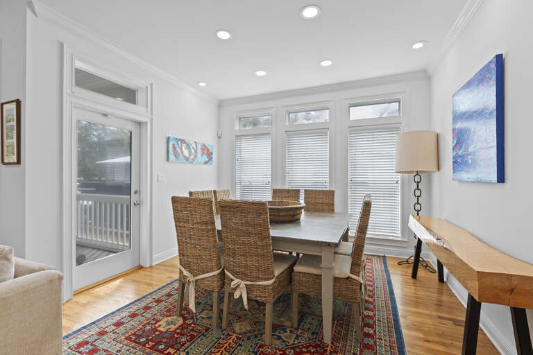 24-Grayton-Magnolia-Dining