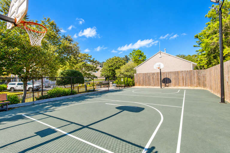 Hidden Dunes Basketball
