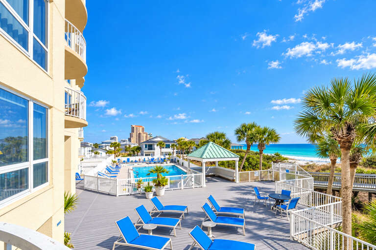 Hidden Dunes Gulfside Pool Deck