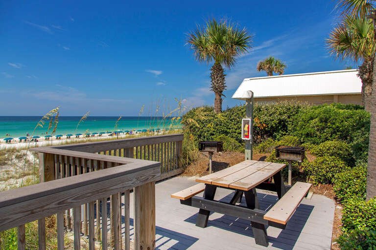 Crystal Sands Beachfront Grill Alt