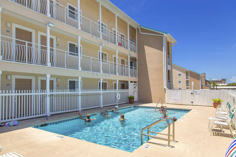 19-Crystal-Sands-B-Community-Pool
