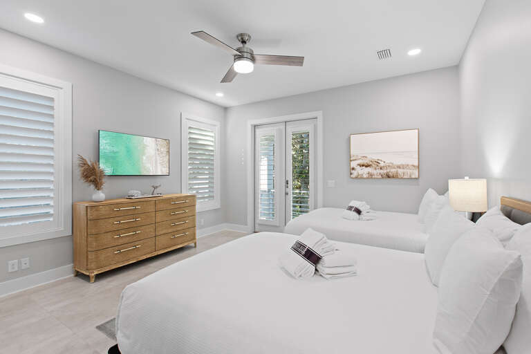Emerge in Sea Guest Bedroom 5