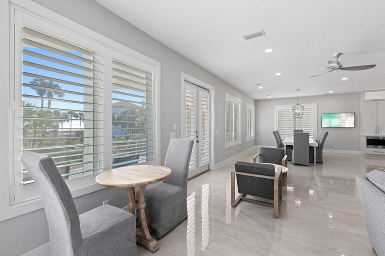 Emerge in Sea Dining