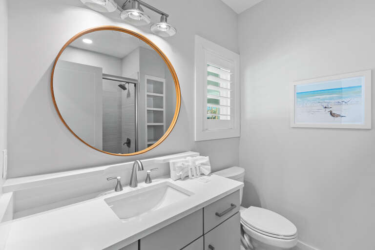 Emerge in Sea Guest Bathroom 3