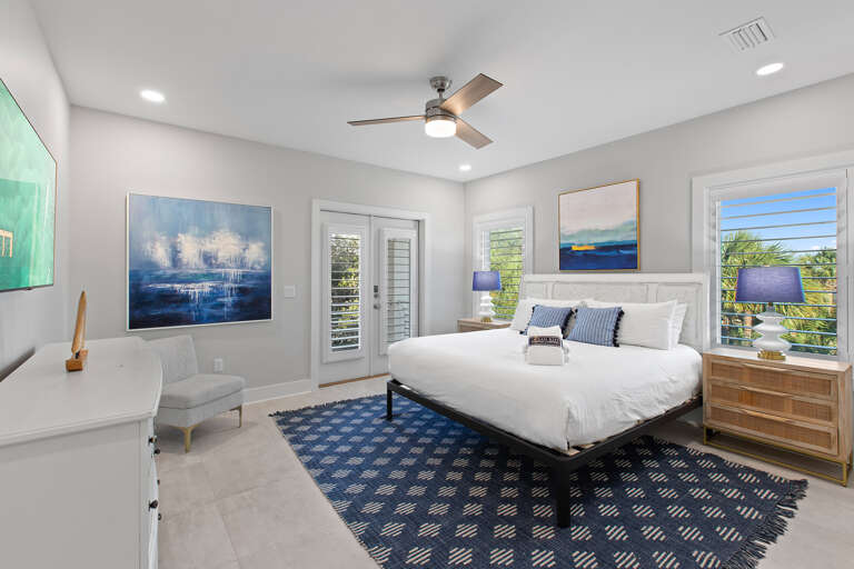 Emerge in Sea Guest Bedroom