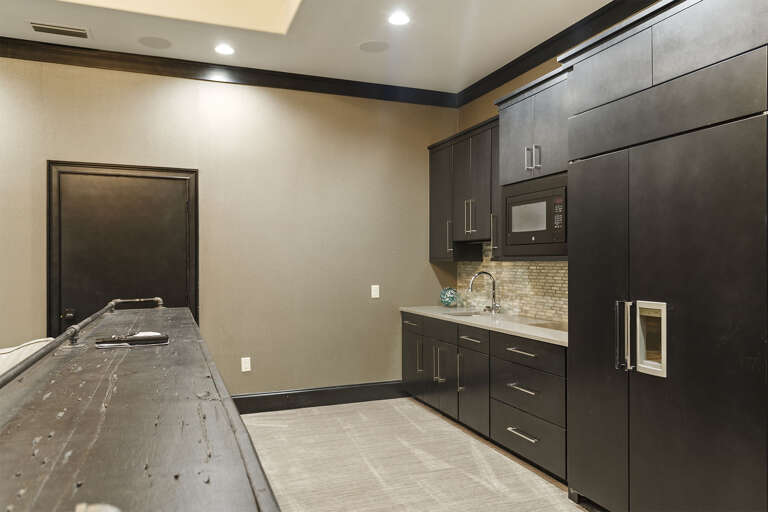 22-Fairway-To-Heaven-Theater-Wet-Bar