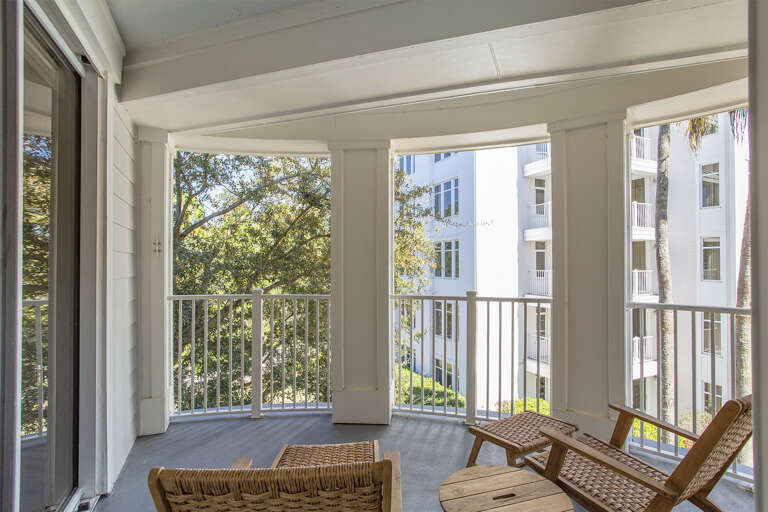 22-Bahia-4329-Balcony