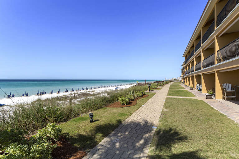 22-Coral-Reef-Club-Grills