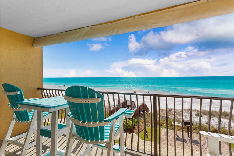 24-Coral-Reef-Club-Balcony-Alt