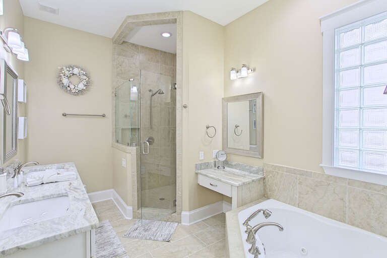 22-Aqua-Waters-Master-Bath