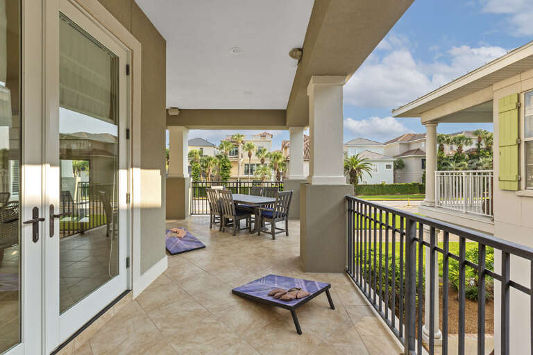 Family Tides Balcony Alt 4